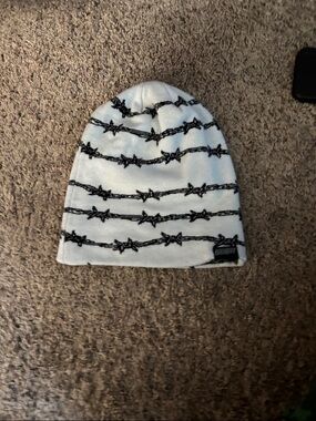 Sheisty barbed wire beanie